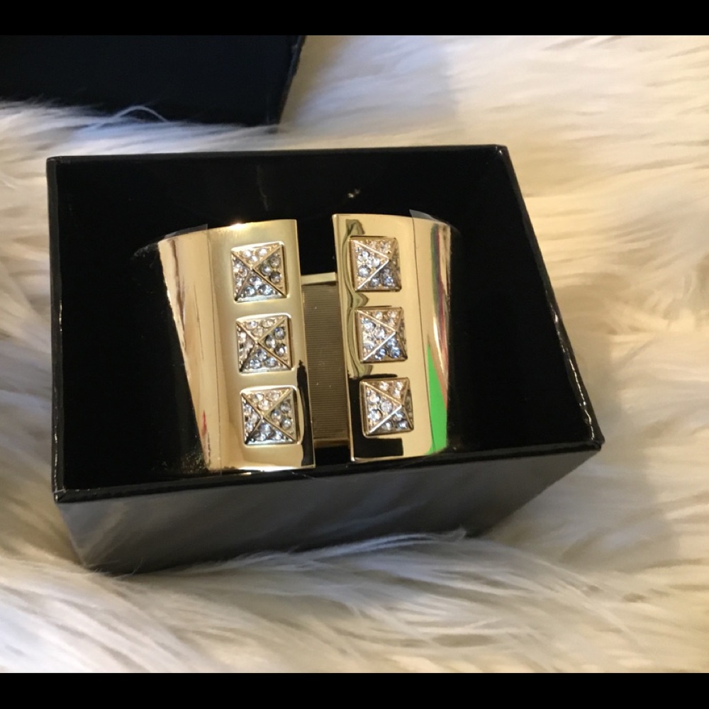 VINTAGE NWT  Victoria Secret Wide Gold / Crystal Hinged Cuff!